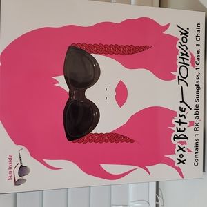 NWT Betsy Johnson Sunglasses, Case, & Chain